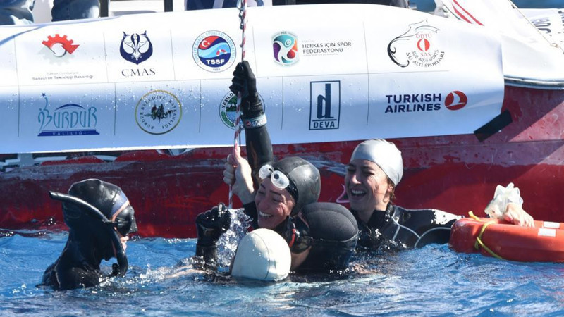 Şahika Ercümen'den Salda Gölü'nde dünya rekoru - Resim: 8