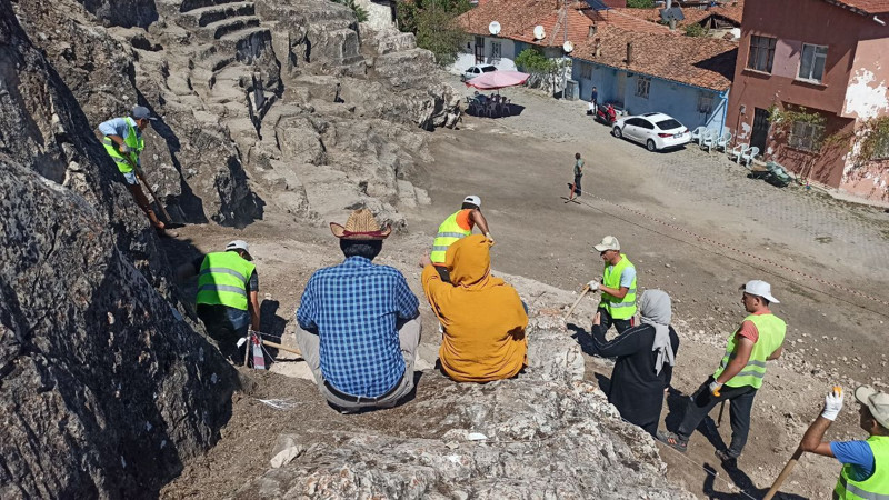 Jül Sezar'ın "Veni Vidi Vici" (geldim gördüm yendim) dediği yer: Zile Kalesi - Resim: 3