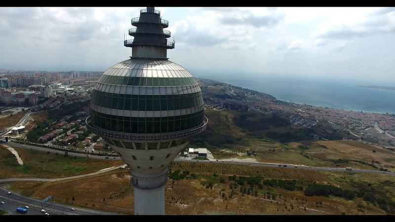 En büyük TV kulelerinden biriydi! İşte İstanbul’daki helikopterin ...