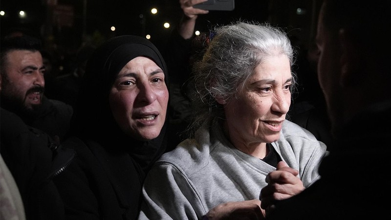Ateşkesle serbest bırakılan Filistinli kadın lider tanınmaz halde özgürlüğüne kavuştu - Resim: 5