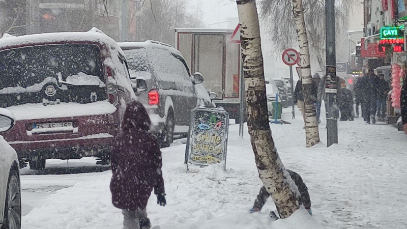 'Okullar tatil' açıklamaları peş peşe geldi! 20 Şubat Perşembe hangi illerde okullar tatil? İşte tam liste... - Resim: 3