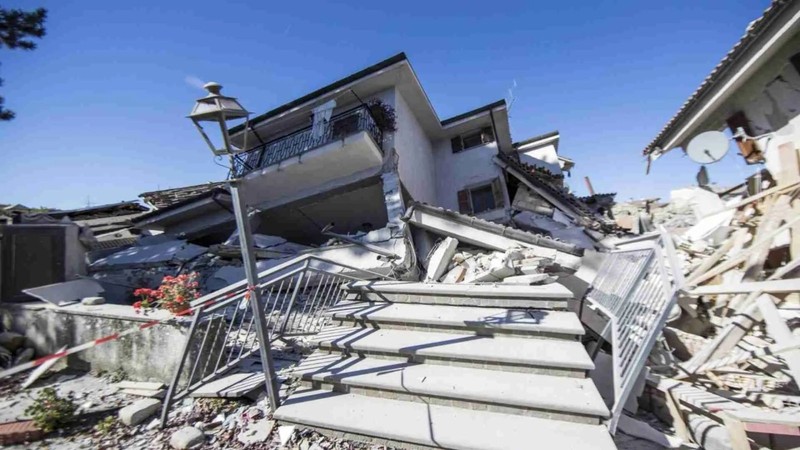 İtalya'da deprem endişe yarattı: Son yılların en şiddetli sarsıntısı... - Resim: 8