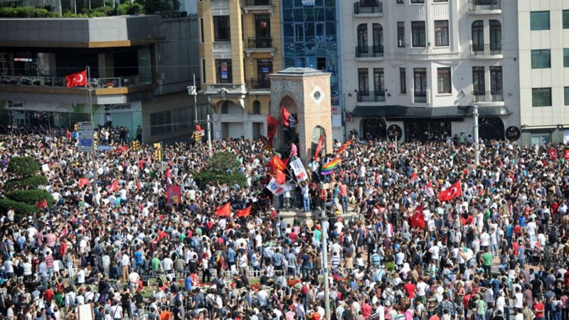 Dünya tarihine geçen en büyük halk mitingleri: Türkiye'den o eylem de var! - Resim: 4