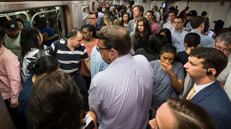 En fazla iç göç yaşanan ülkeler belli oldu! Bakın Türkiye kaçıncı sırada... - Resim: 2