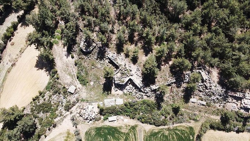 Muğla Kavalıdere'de binlerce yıllık surlar açığa çıkıyor - Resim: 1