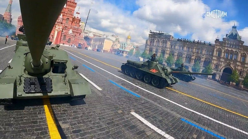 Moskova'da Zafer Günü: Putin’den tarihi mesajlar, Kızıl Meydan’da görkemli yürüyüş - Resim: 9
