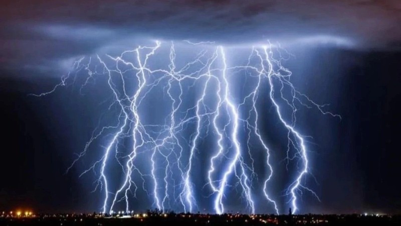 7 ile gök gürültülü sağanak geliyor! Meteoroloji saat vererek uyardı - Resim: 7