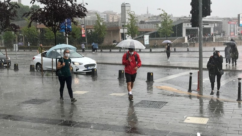 Çatıya dikkat, arabanıza sahip çıkın! Meteoroloji'den çok sayıda ile fırtına uyarısı geldi - Resim: 12