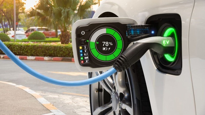 Tek şarjla yüzlerce kilometre: En uzun menzilli elektrikli otomobiller, zirve şaşırtmadı - Resim: 1
