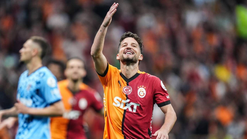 Mertens, Galatasaray'a 5 kupayla veda etti! İşte Belçikalı yıldızın Galatasaray kariyeri - Resim: 2