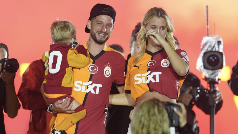 Mertens, Galatasaray'a 5 kupayla veda etti! İşte Belçikalı yıldızın Galatasaray kariyeri - Resim: 4