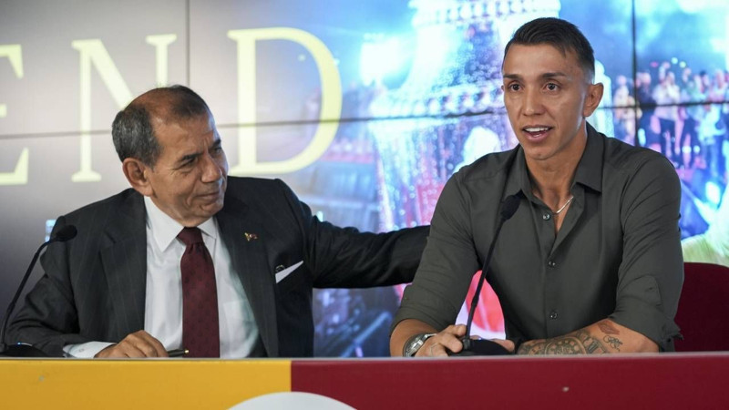 Muslera'dan Galatasaray'a rekorlarla veda! İşte efsane kalecinin Galatasaray kariyeri - Resim: 10