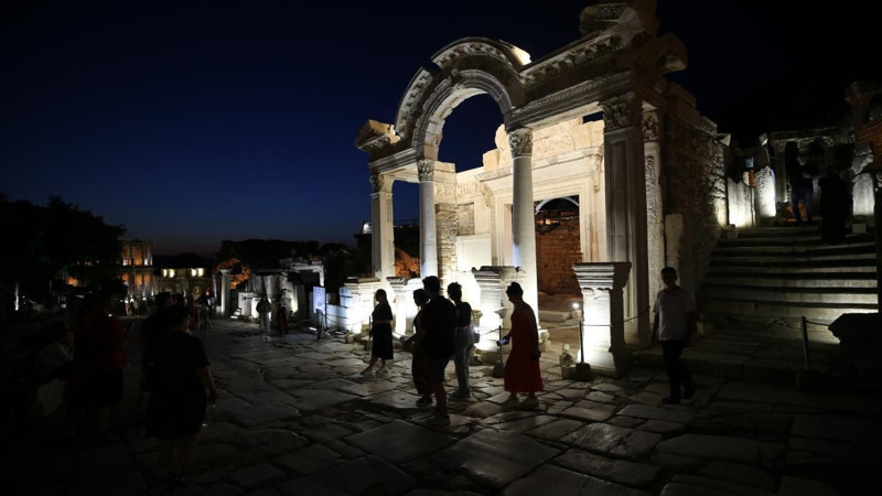 Efes Antik Kenti'nde başladı! 1 Ekim'e kadar devam edecek - Resim: 9