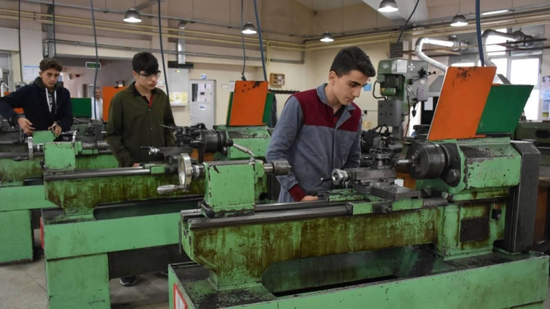 Türkiye'nin en iyi 10 meslek lisesi açıklandı! Herkes kayıt yaptırıyor... - Resim: 10