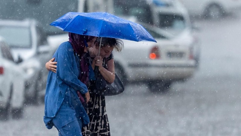 Yarın gök gürültülü sağanak geliyor! Meteoroloji yağış beklenen 21 ili sıraladı - Resim: 4