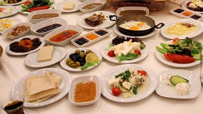 Dünyanın en iyi kahvaltıları açıklandı: Türkiye'nin sıralaması şaşırttı! - Resim: 1