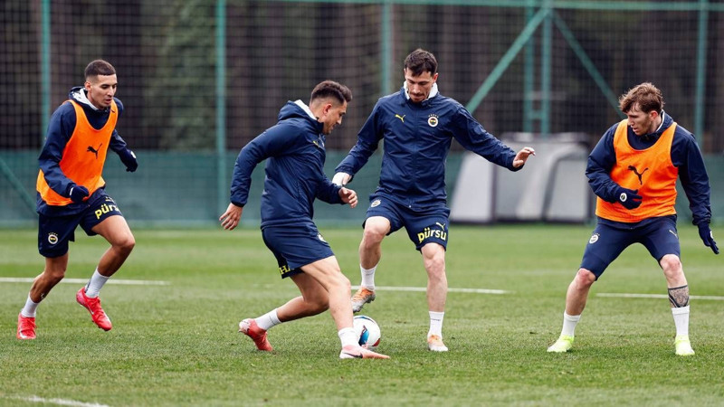 Fenerbahçe'nin hazırlık maçları belli oldu! İşte sarı-lacivertilerin kamp programı - Resim: 6
