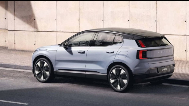 476 km menzil, %10 ÖTV ile Türkiye’de! Volvo’nun elektrikli modeli EX30 raflara çıktı - Resim: 7