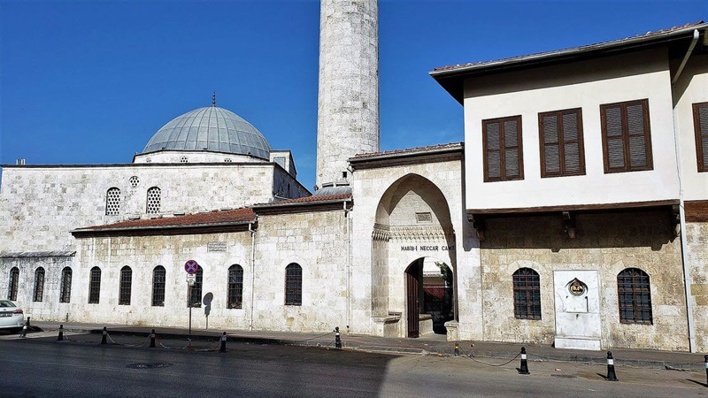 SOSYAL MEDYADA YENİ TARTIŞMA! Türklerin Anadolu'da yaptırdığı ilk camii hangisi? - Resim: 5
