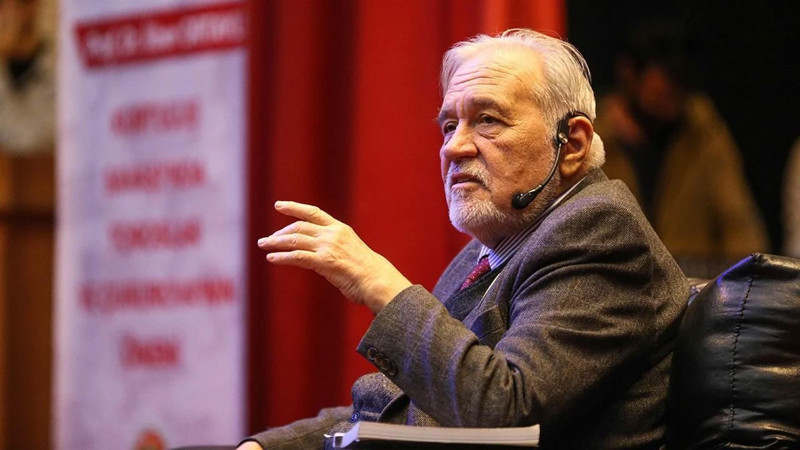 İlber Ortaylı kesin konuştu! 'Ayasofya çökecek, girmeyin!' - Resim: 10