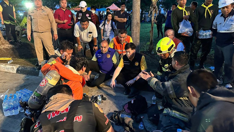 Kağıt fabrikasında yangın: 8 kişi hayatını kaybetti - Resim: 4