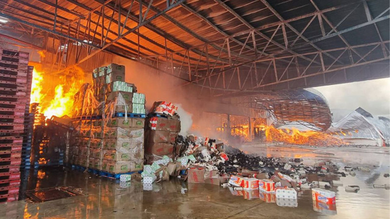 Kağıt fabrikasında yangın: 8 kişi hayatını kaybetti - Resim: 3
