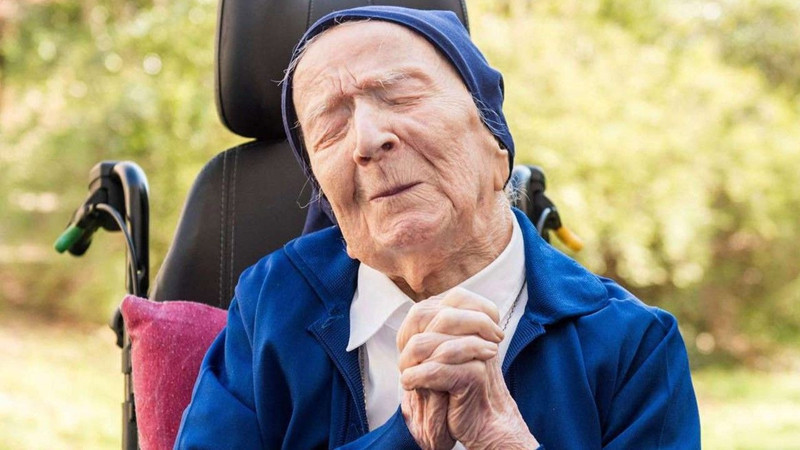 Dünyanın en yaşlı insanları bu ülkelerde yaşıyor! Zirvede o ülke var yıllara meydan okuyor - Resim: 4