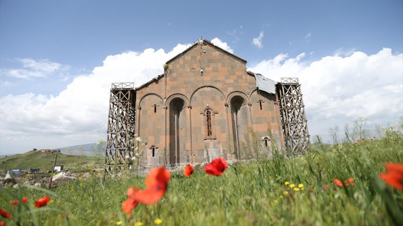 Anadolu'daki ilk Cuma Namazı burada kılındı! O camii Kars'ta bulunuyor - Resim: 12