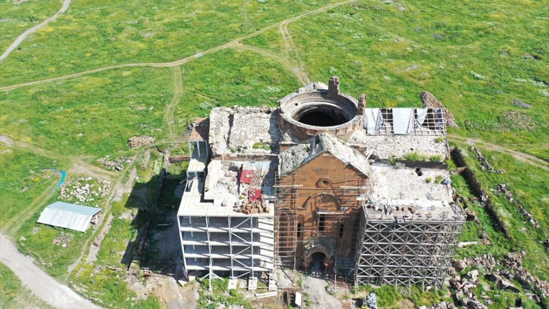 Anadolu'daki ilk Cuma Namazı burada kılındı! O camii Kars'ta bulunuyor - Resim: 2