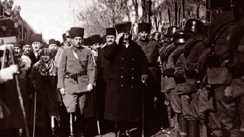 Tarihçilerin gizli belgeleri ortaya çıktı: Atatürk’e teklif edilen 13 şaşırtıcı soyadı! - Resim: 1