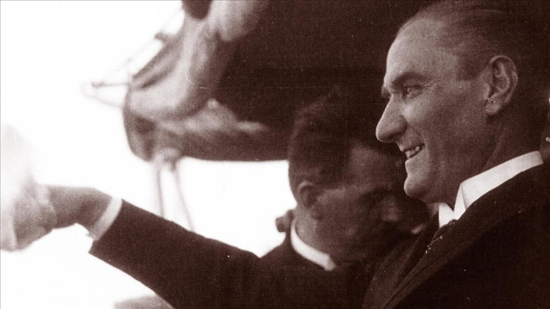 Tarihçilerin gizli belgeleri ortaya çıktı: Atatürk’e teklif edilen 13 şaşırtıcı soyadı! - Resim: 13