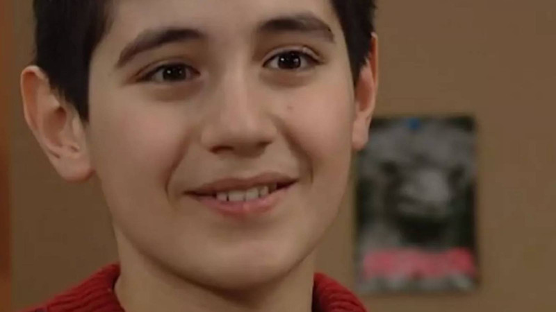 Yabancı Damat’ın küçük Mustafa’sı şimdi bambaşka biri oldu! Son hali görenleri şoke etti - Resim: 2