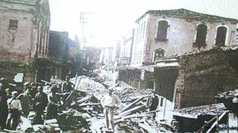 Bursa'da yaşanan büyük deprem! 7,5 büyüklüğünde gerçekleşmişti - Resim: 1