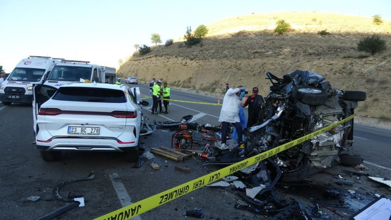 Malatya'da katliam gibi kaza! 4 ölü, 2 yaralı - Resim: 3