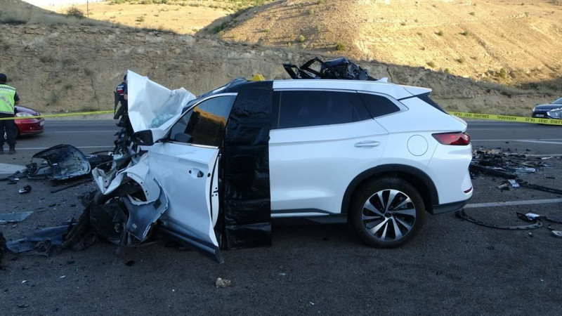 Malatya'da katliam gibi kaza! 4 ölü, 2 yaralı - Resim: 5