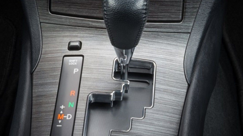 Şanzımanı çöpe götüren hatalar! Otomatik vites kullanırken sakın bu 5 yanlışı yapmayın - Resim: 3