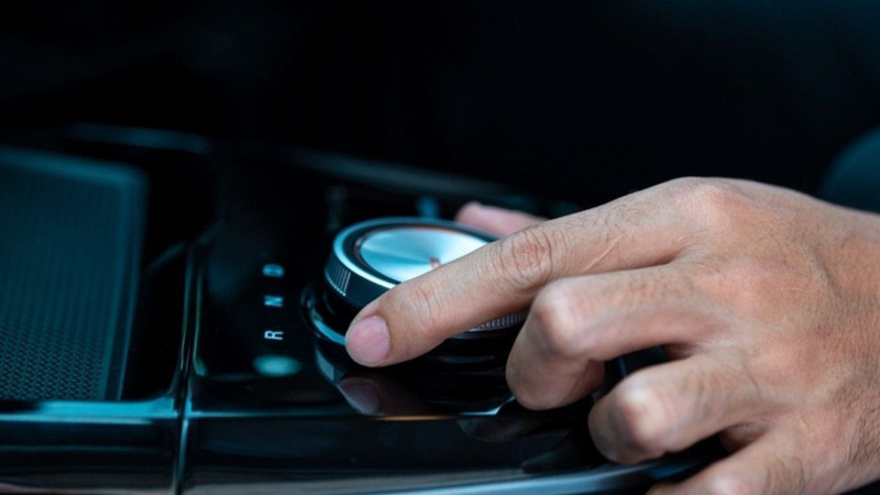 Şanzımanı çöpe götüren hatalar! Otomatik vites kullanırken sakın bu 5 yanlışı yapmayın - Resim: 5