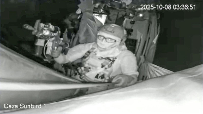 İsrailli donanma korsanları Gazze açıklarında yardım filosuna saldırdı! - Resim: 4