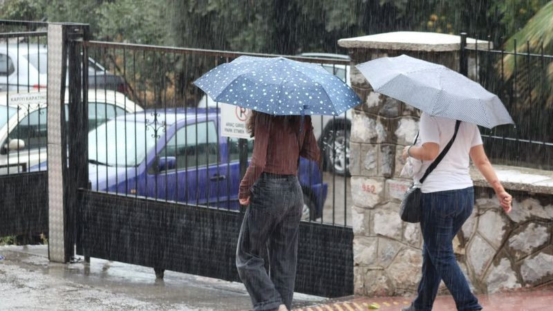 9 Ekim Perşembe hava durumu: 65 ile sağanak geliyor! - Resim: 61