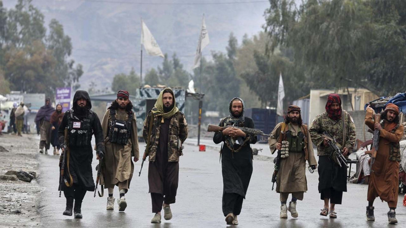 Silah sesleri durmuyor! Afganistan ve Pakistan yine çatıştı - Resim: 2