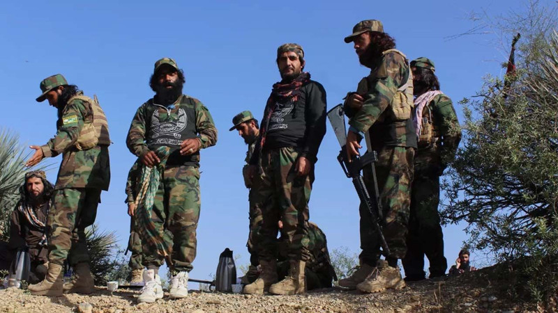 Silah sesleri durmuyor! Afganistan ve Pakistan yine çatıştı - Resim: 4