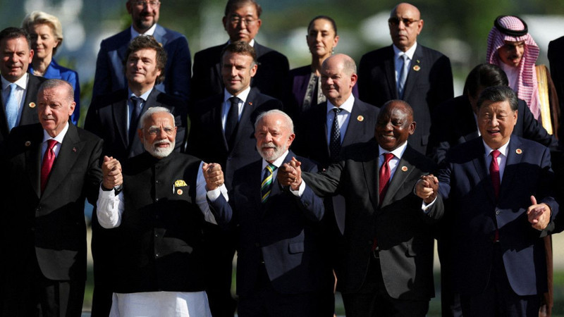 Dünya liderlerinin eski meslekleri açıklandı! O liderin geçmişte yaptığı iş şaşırttı - Resim: 1