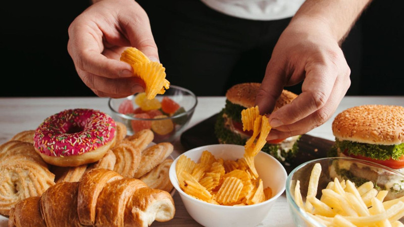 İşte uzak durmanız gereken işlenmiş gıdalar! Gençlerde kanseri artırıyor, ömrü kısaltıyor: Neredeyse herkes tüketiyor - Resim: 6