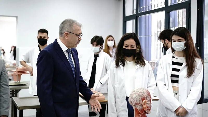 Türkiye'nin en iyi TIP fakülteleri açıklandı! İlk sıra şaşırtmadı - Resim: 9