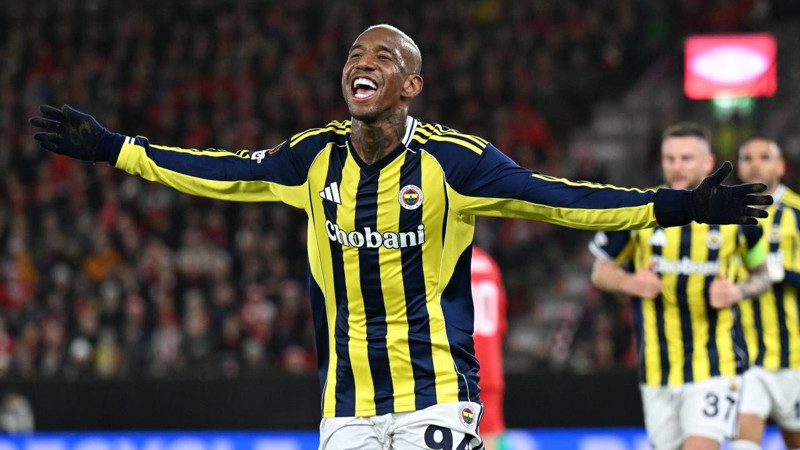 Fenerbahçe'nin 4-0'lık zaferinden kareler - Resim: 3