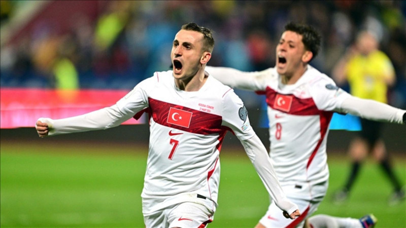 Dış basında Türkiye rüzgârı! Dünya Kupası’na tarihi geri dönüş manşetlerde… - Resim: 3