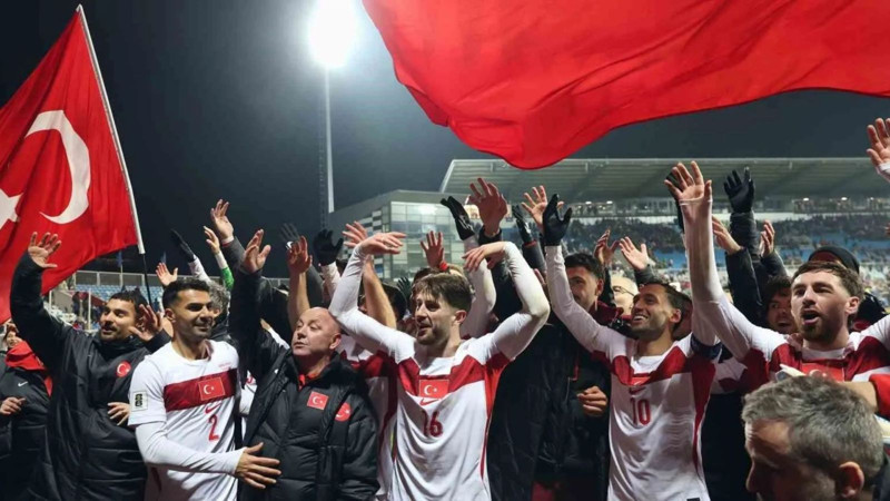 Dış basında Türkiye rüzgârı! Dünya Kupası’na tarihi geri dönüş manşetlerde… - Resim: 5