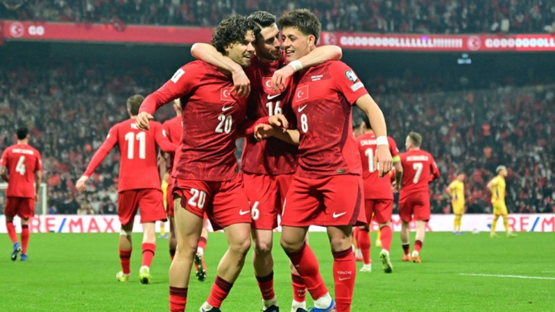 Dış basında Türkiye rüzgârı! Dünya Kupası’na tarihi geri dönüş manşetlerde… - Resim: 8