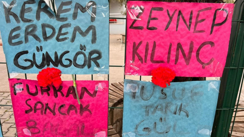 Kahramanmaraş’ta saldırı sonrası okul önünde duygulandıran mesajlar - Resim: 5