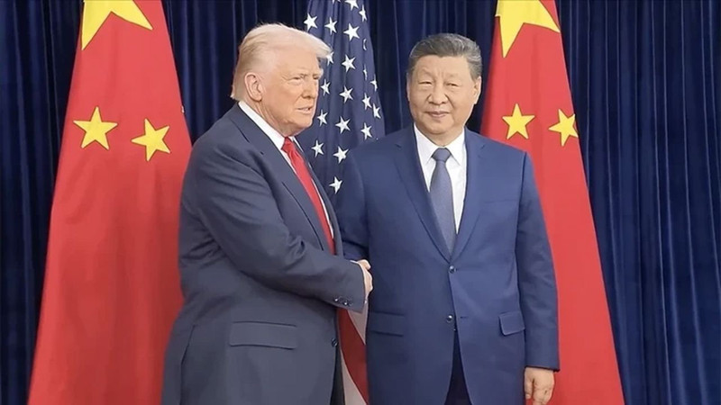 ABD Başkanı Donald Trump, Çin'i ziyaret ediyor: Uçakta bulunan 17 milyarder isim dikkat çekti - Resim: 1